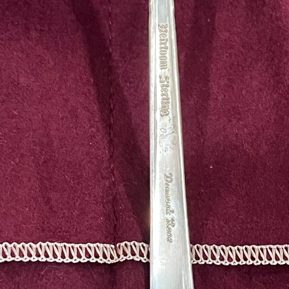 Damask Rose by Oneida Sterling Silver Flatware Set For 12 Service 96 pieces, Box